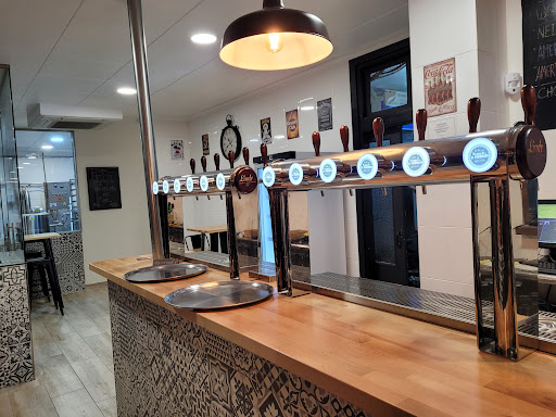 cervecería Gastrobar La Fábrica Brew-Pub en Cartagena - Murcia